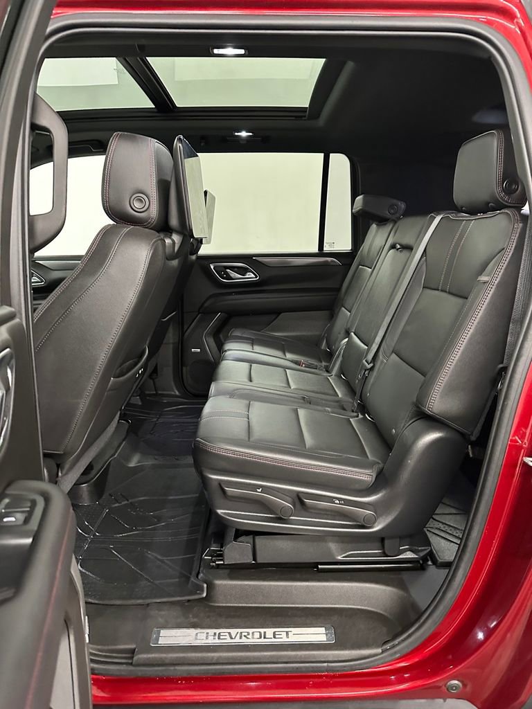 Used 2021 Chevrolet Suburban RST w/ Luxury Package AWD/4WD image 29