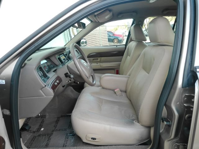 Used 2003 Mercury Grand Marquis GS RWD image 12
