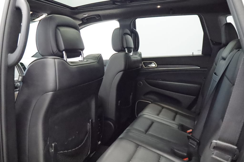 Used 2016 Jeep Grand Cherokee Summit w/ Platinum Series Group AWD/4WD image 11