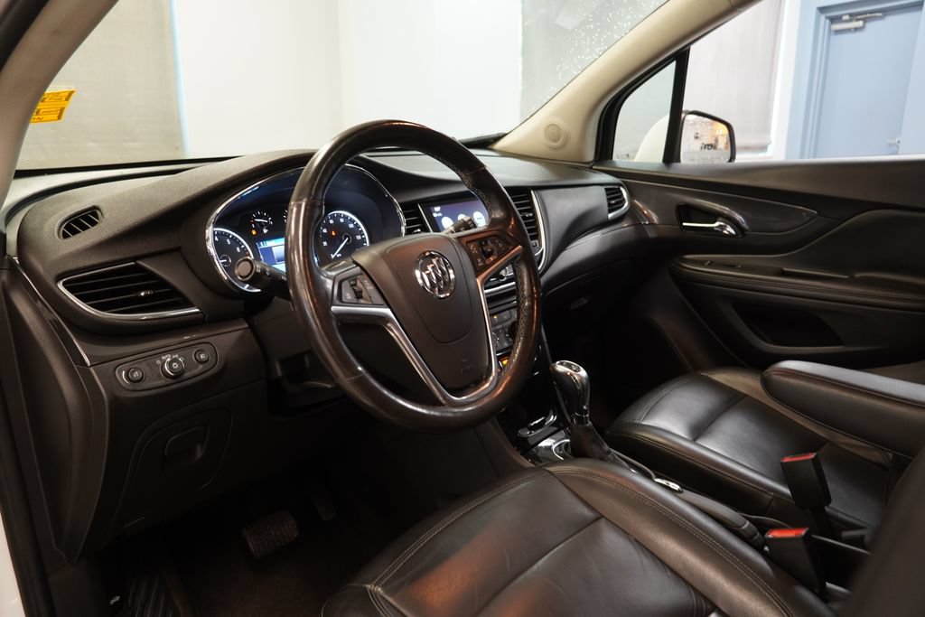 Used 2019 Buick Encore Essence AWD/4WD image 7
