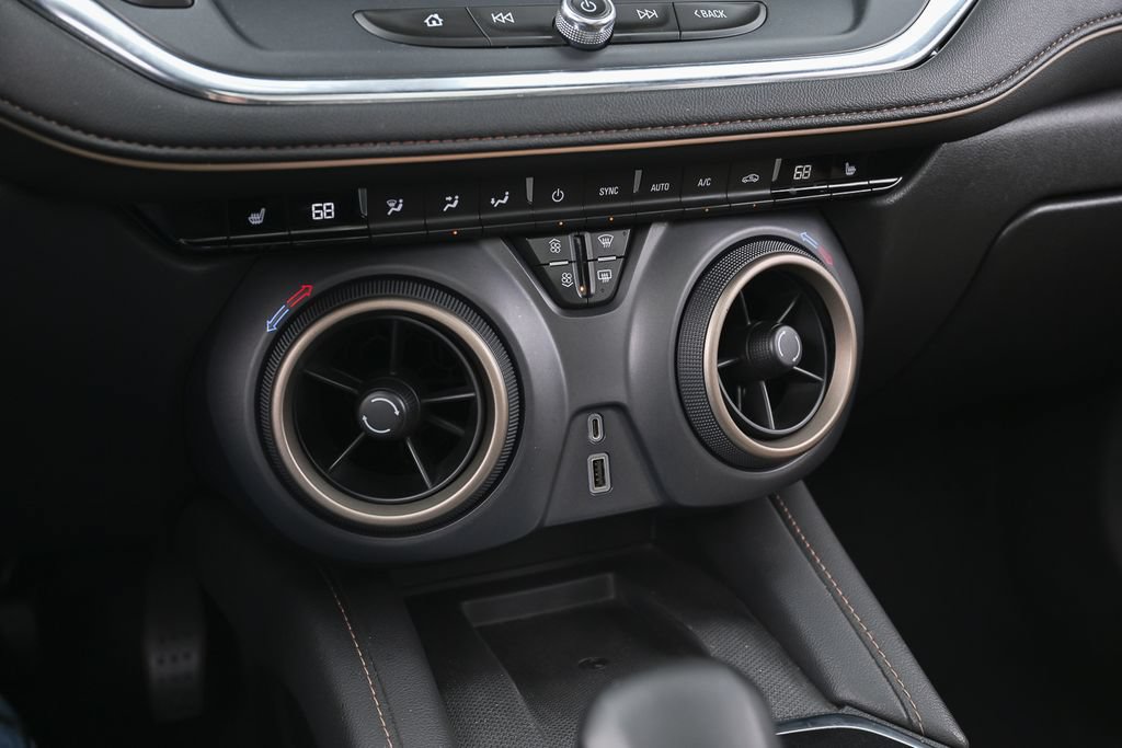 Used 2023 Chevrolet Blazer Premier FWD image 34