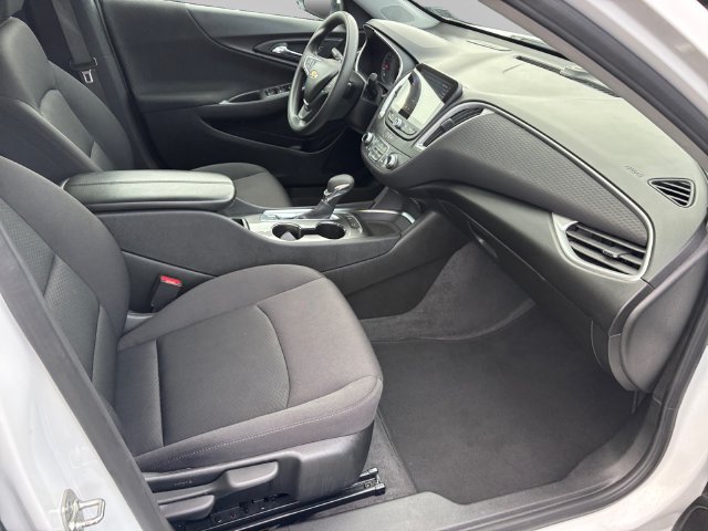 Used 2024 Chevrolet Malibu LT FWD image 15