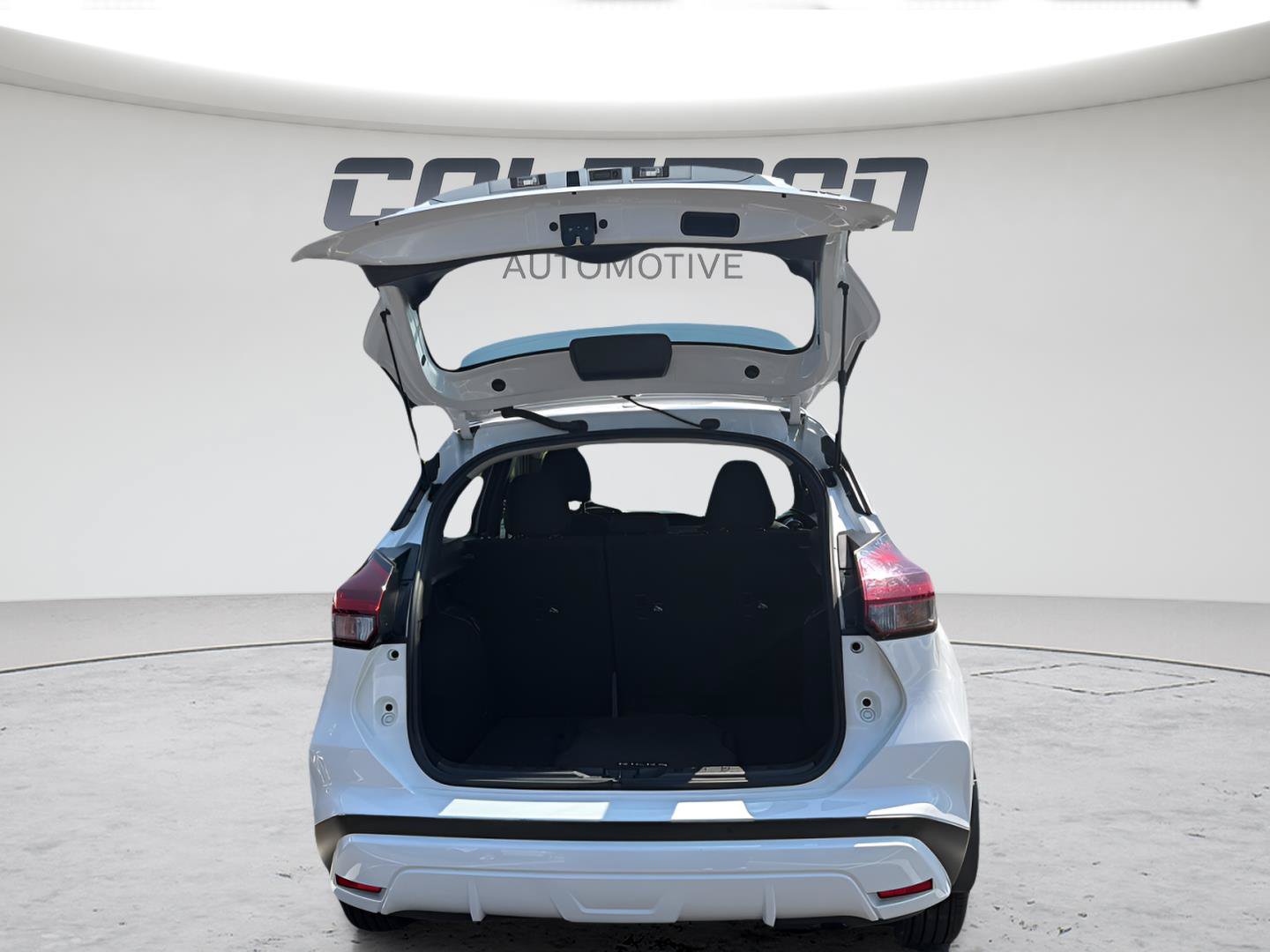Used 2024 Nissan Kicks SR FWD image 20