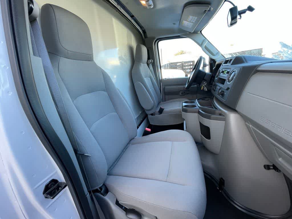 New 2024 Ford E-450 and Econoline 450 Super Duty w/ Power Windows & Locks Group RWD image 26