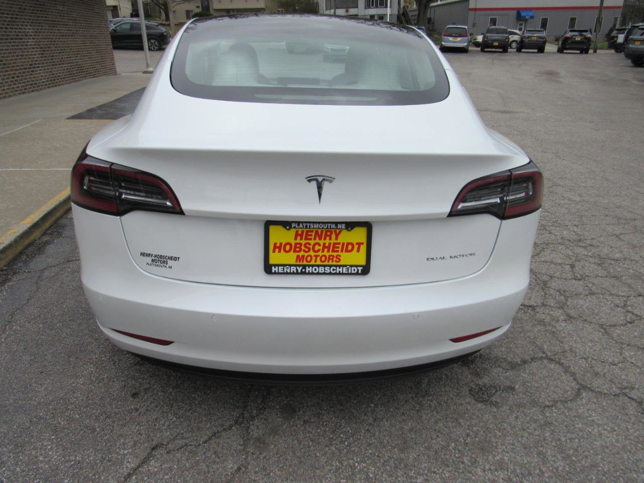Used 2022 Tesla Model 3 Long Range AWD/4WD image 3