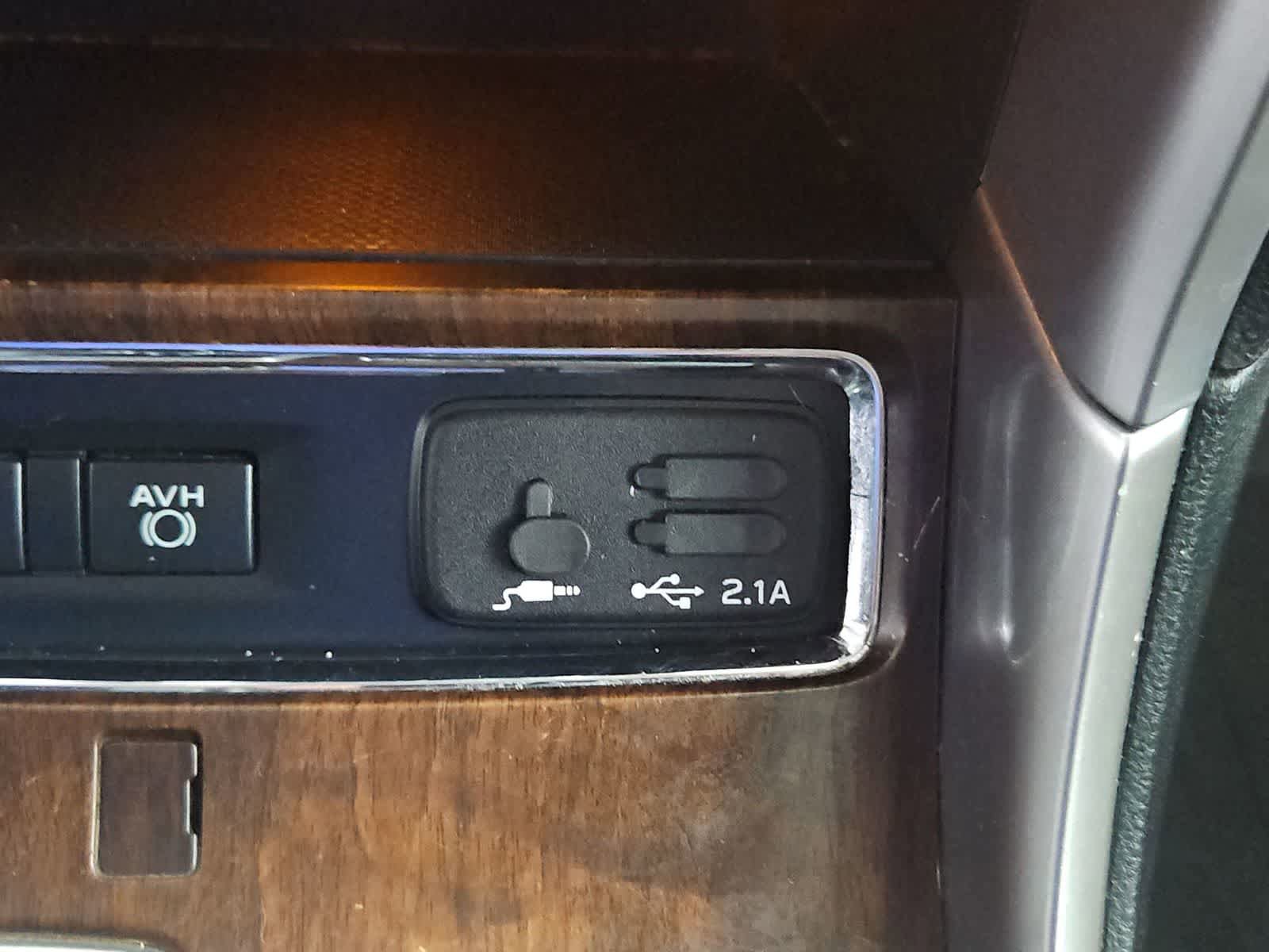 Used 2022 Subaru Ascent Touring image 32