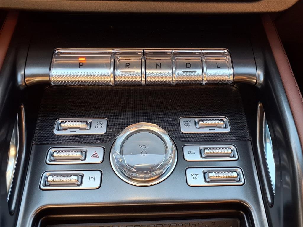 New 2026 Lincoln Nautilus Reserve image 8