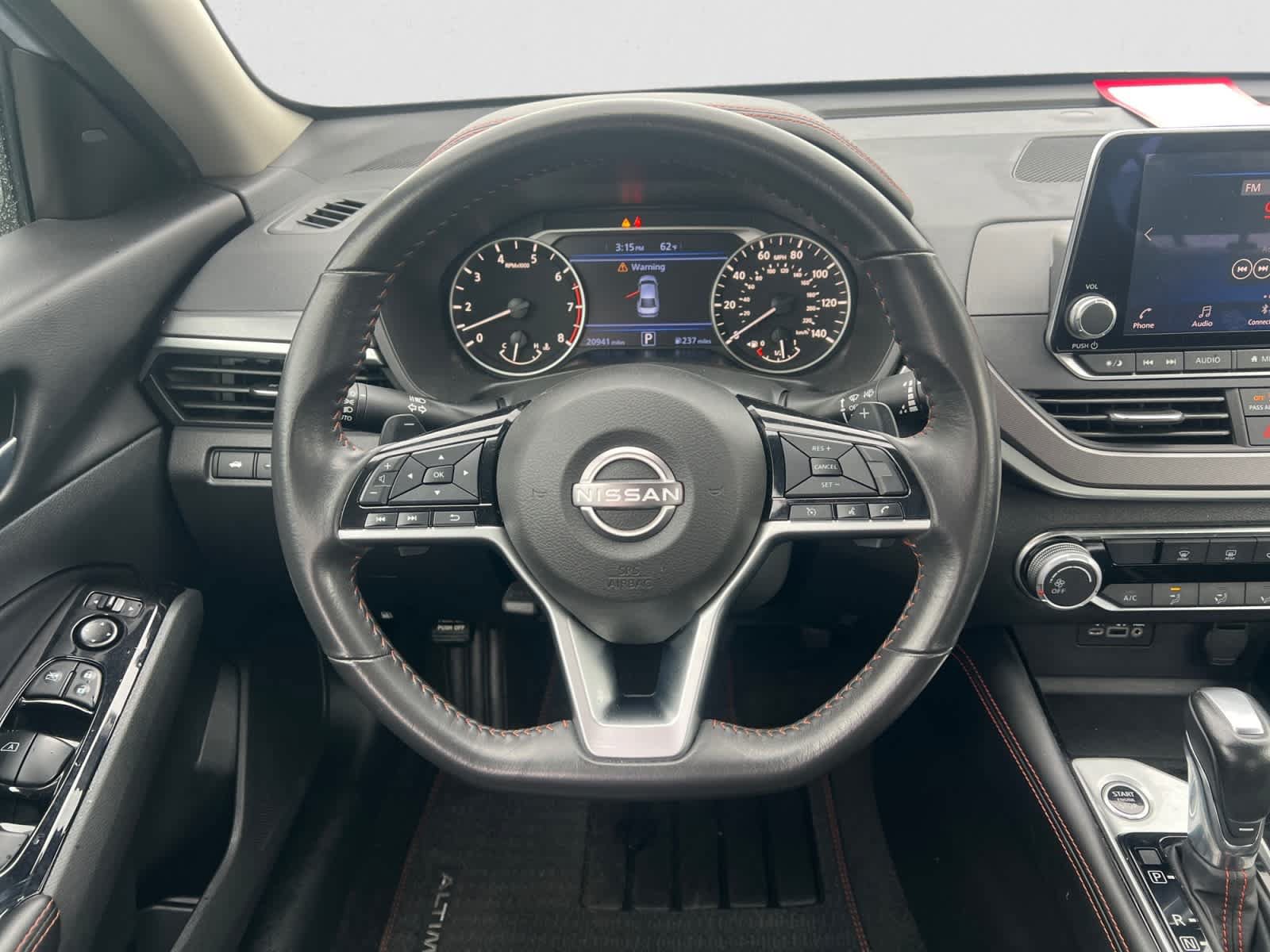 Used 2024 Nissan Altima 2.5 SR FWD image 13