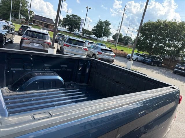 Used 2022 Chevrolet Silverado 1500 Custom RWD image 11