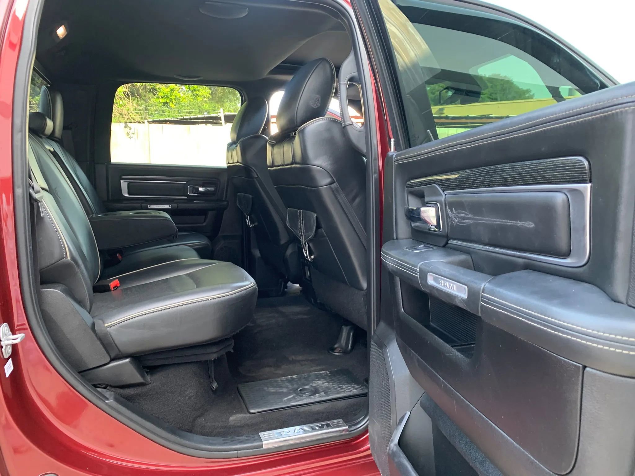 Used 2018 RAM 2500 Limited image 24
