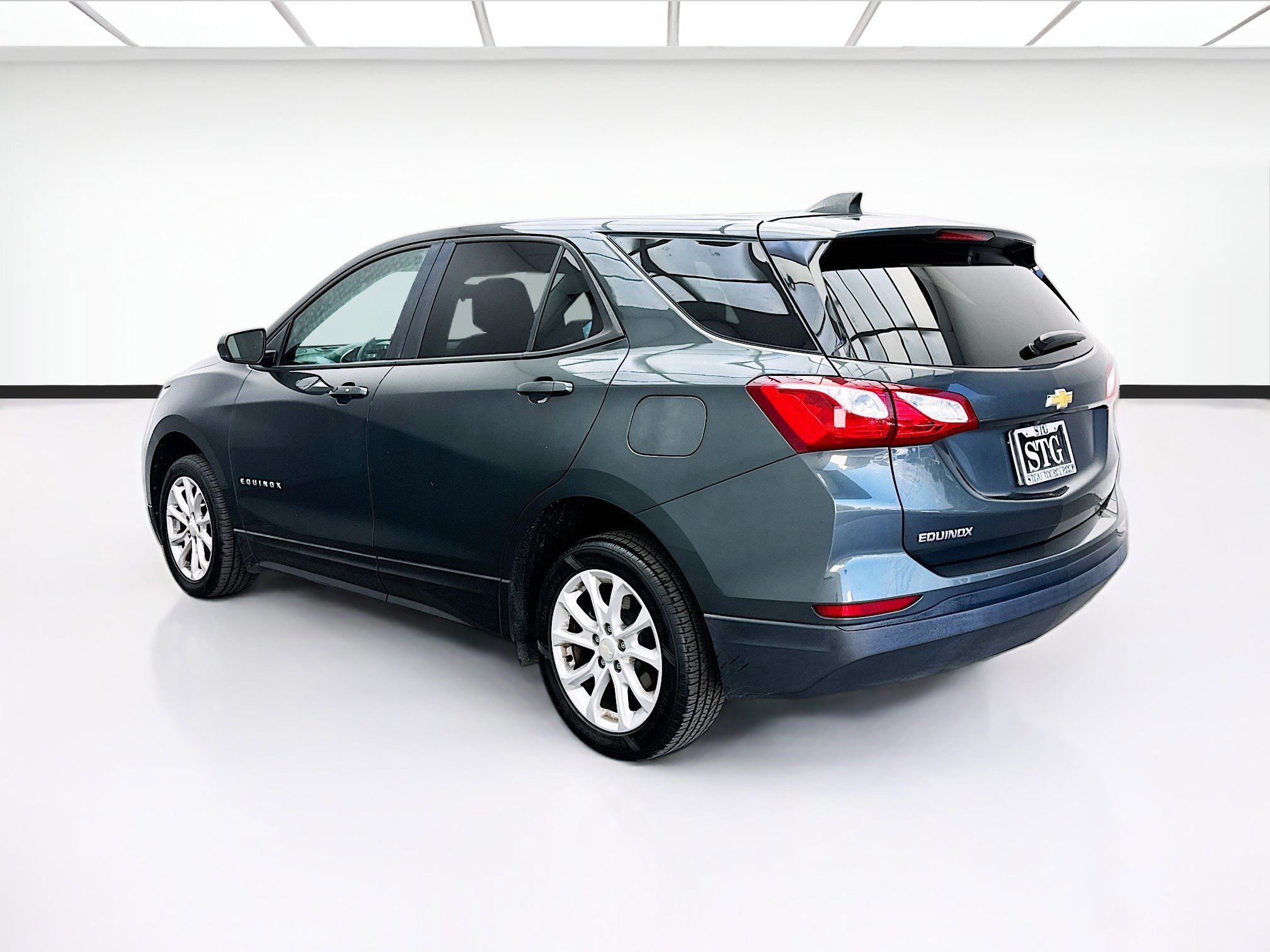 Used 2020 Chevrolet Equinox LS w/ LS Convenience Package FWD image 6