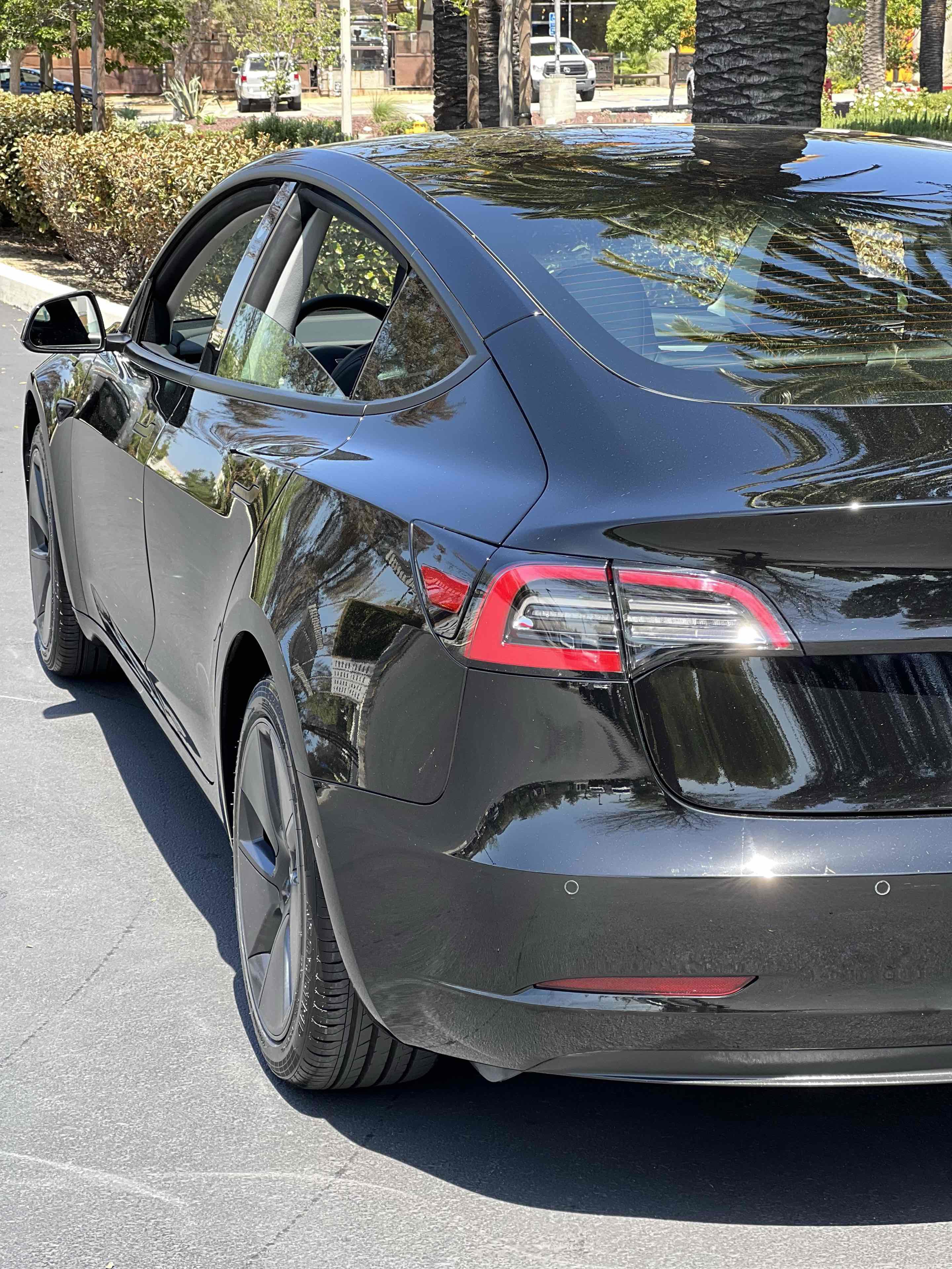 Used 2021 Tesla Model 3 Standard Range Plus RWD image 18