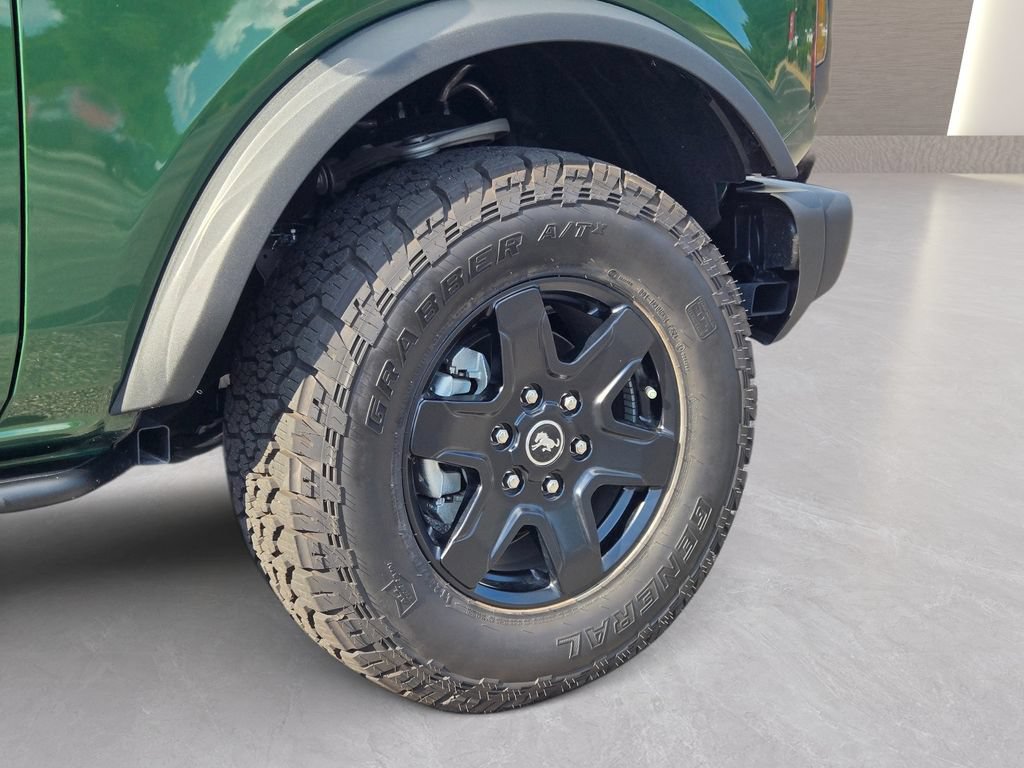 Used 2024 Ford Bronco Black Diamond AWD/4WD image 11