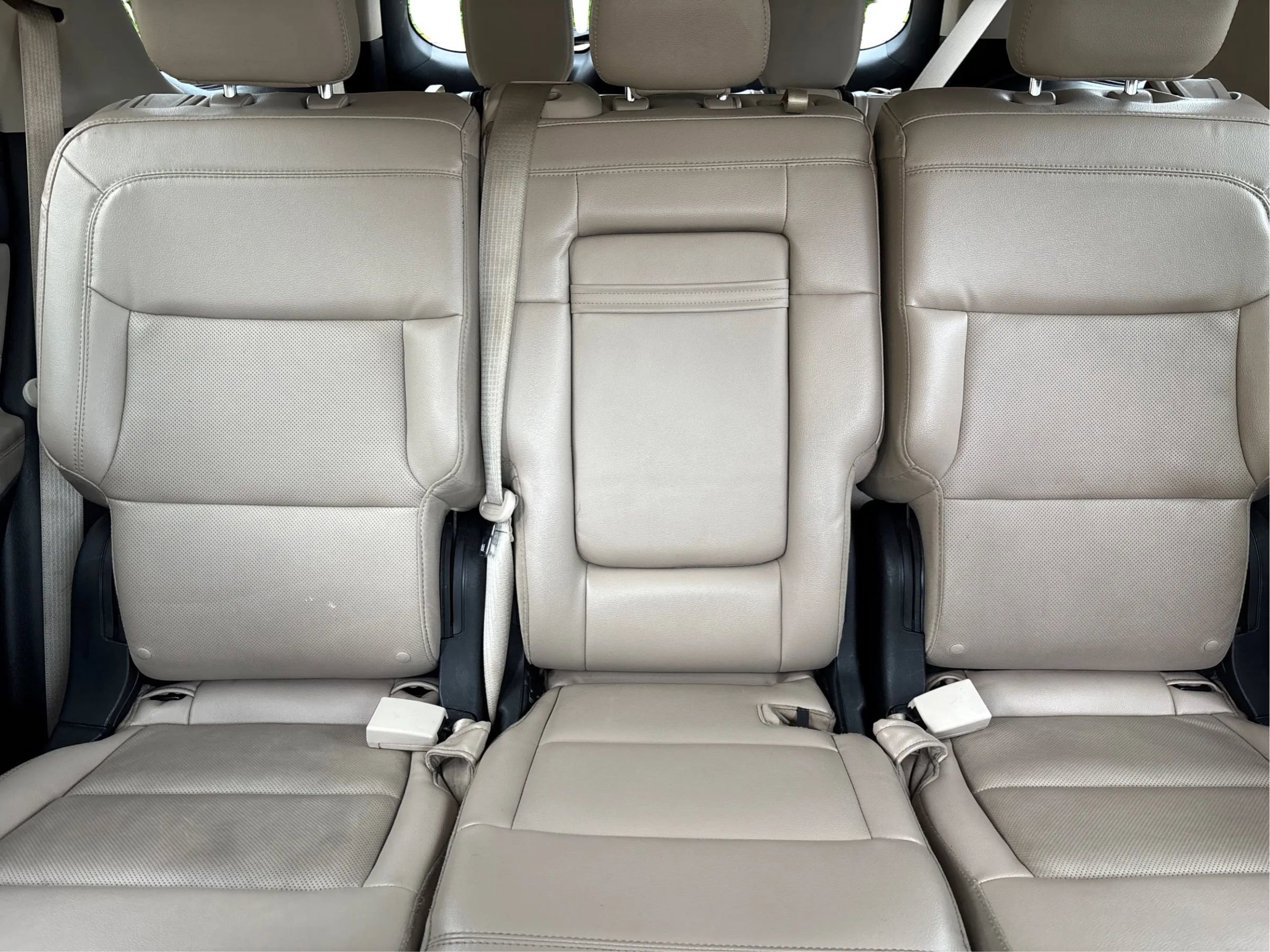 Used 2021 Ford Explorer Limited image 20