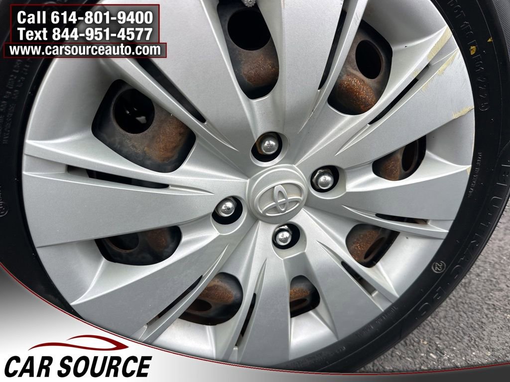 Used 2012 Toyota Yaris LE image 24