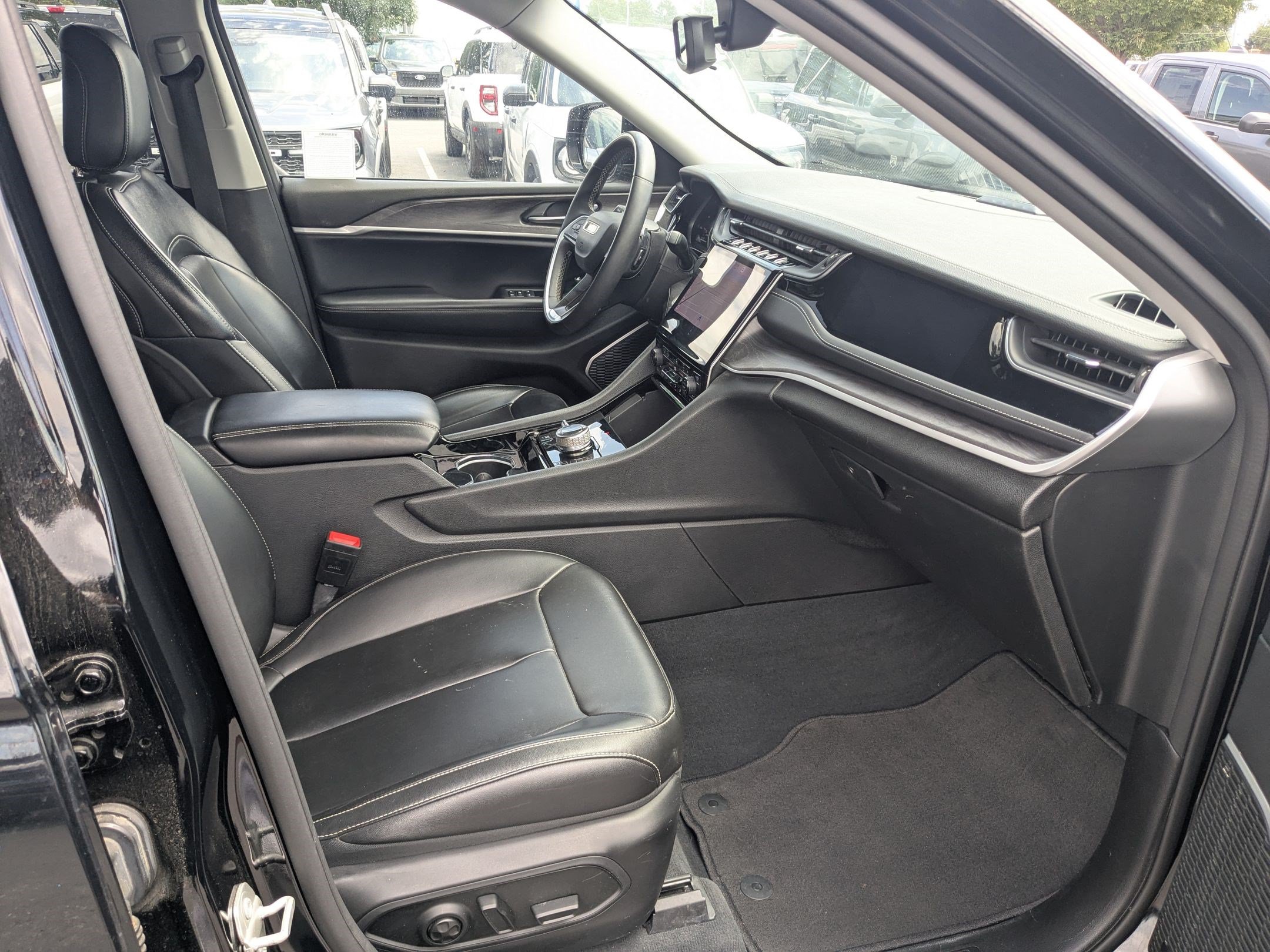 Used 2023 Jeep Grand Cherokee 4WD 4xe image 26