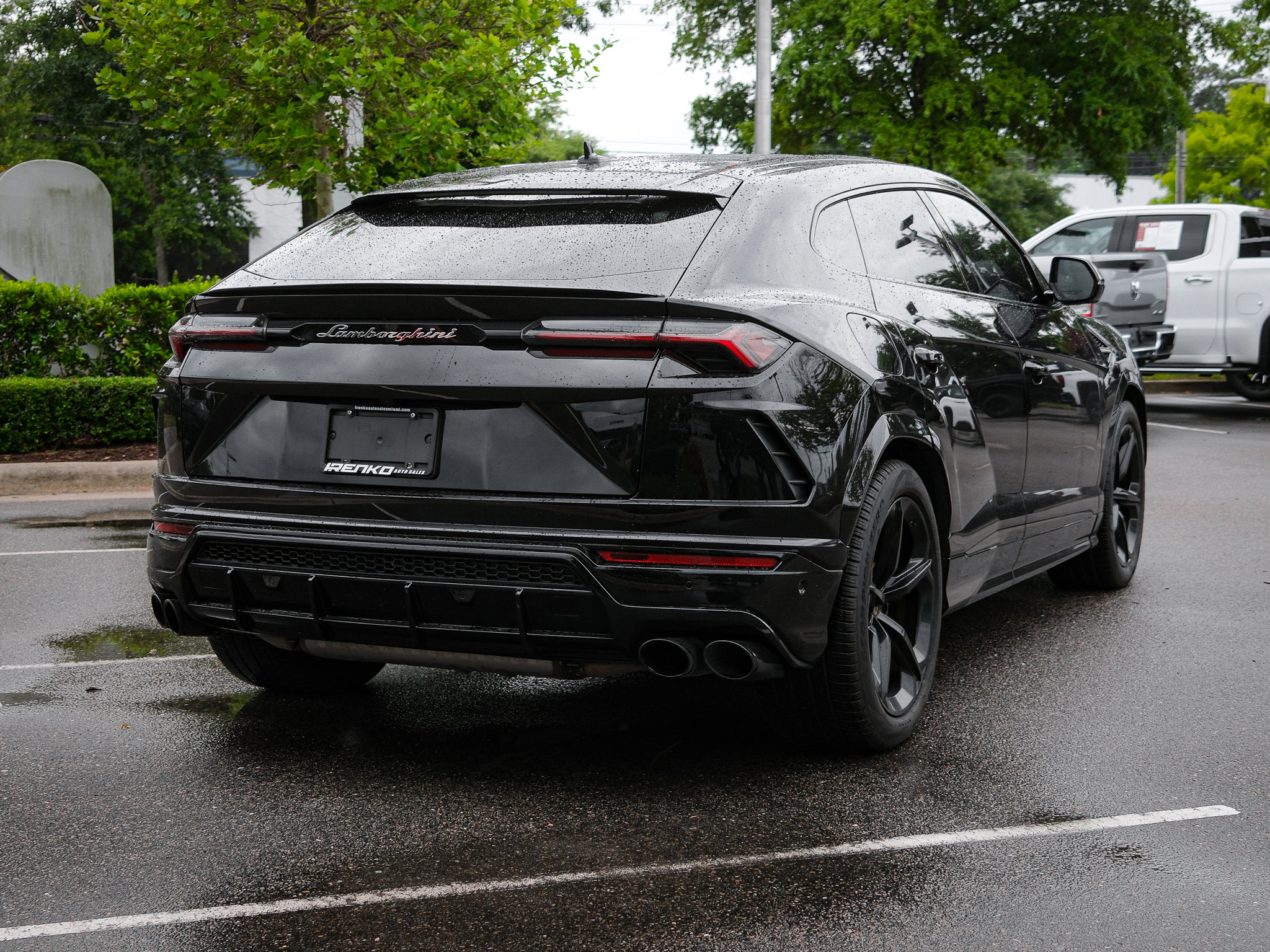 Used 2020 Lamborghini Urus AWD/4WD image 9