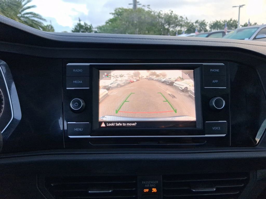 Certified 2021 Volkswagen Jetta SE FWD image 24