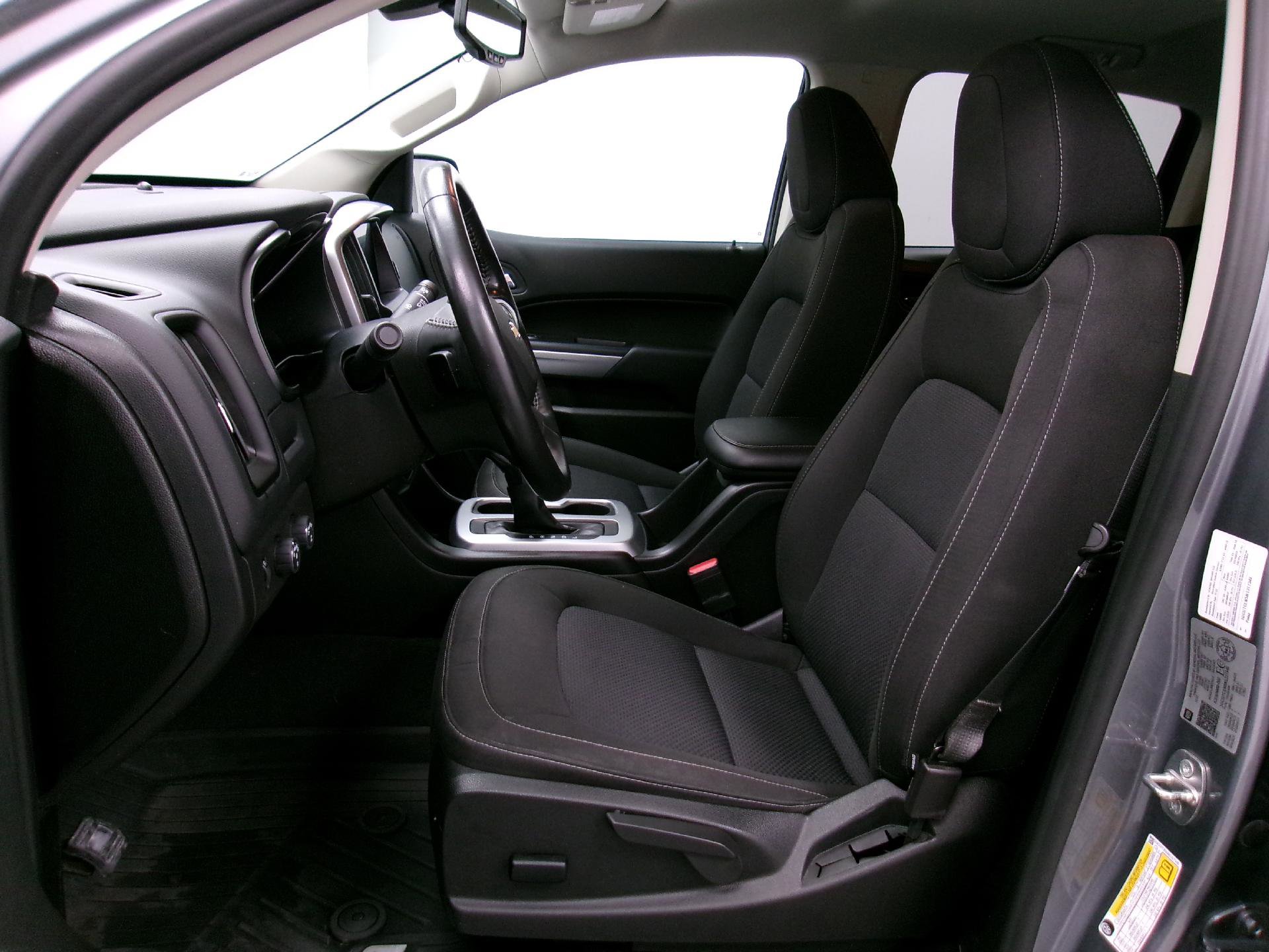 Certified 2022 Chevrolet Colorado LT w/ LT Convenience Package image 8