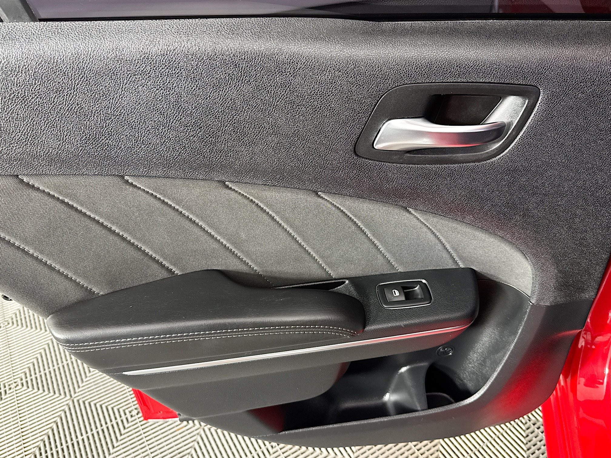 Used 2016 Dodge Charger R/T RWD image 23