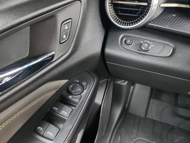New 2026 Chevrolet Trax ACTIV w/ Driver Confidence Package FWD image 21
