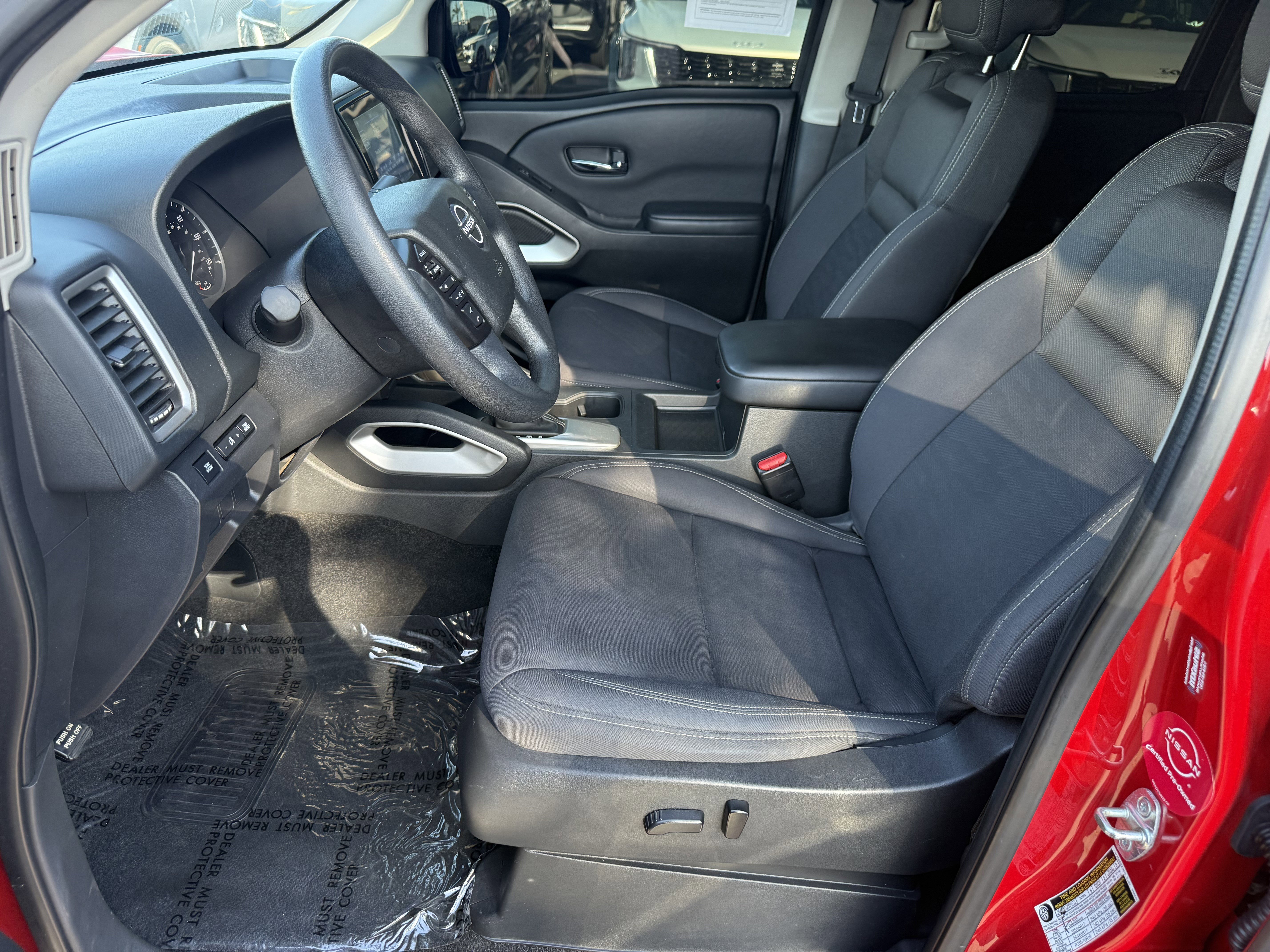 Used 2022 Nissan Frontier SV image 13