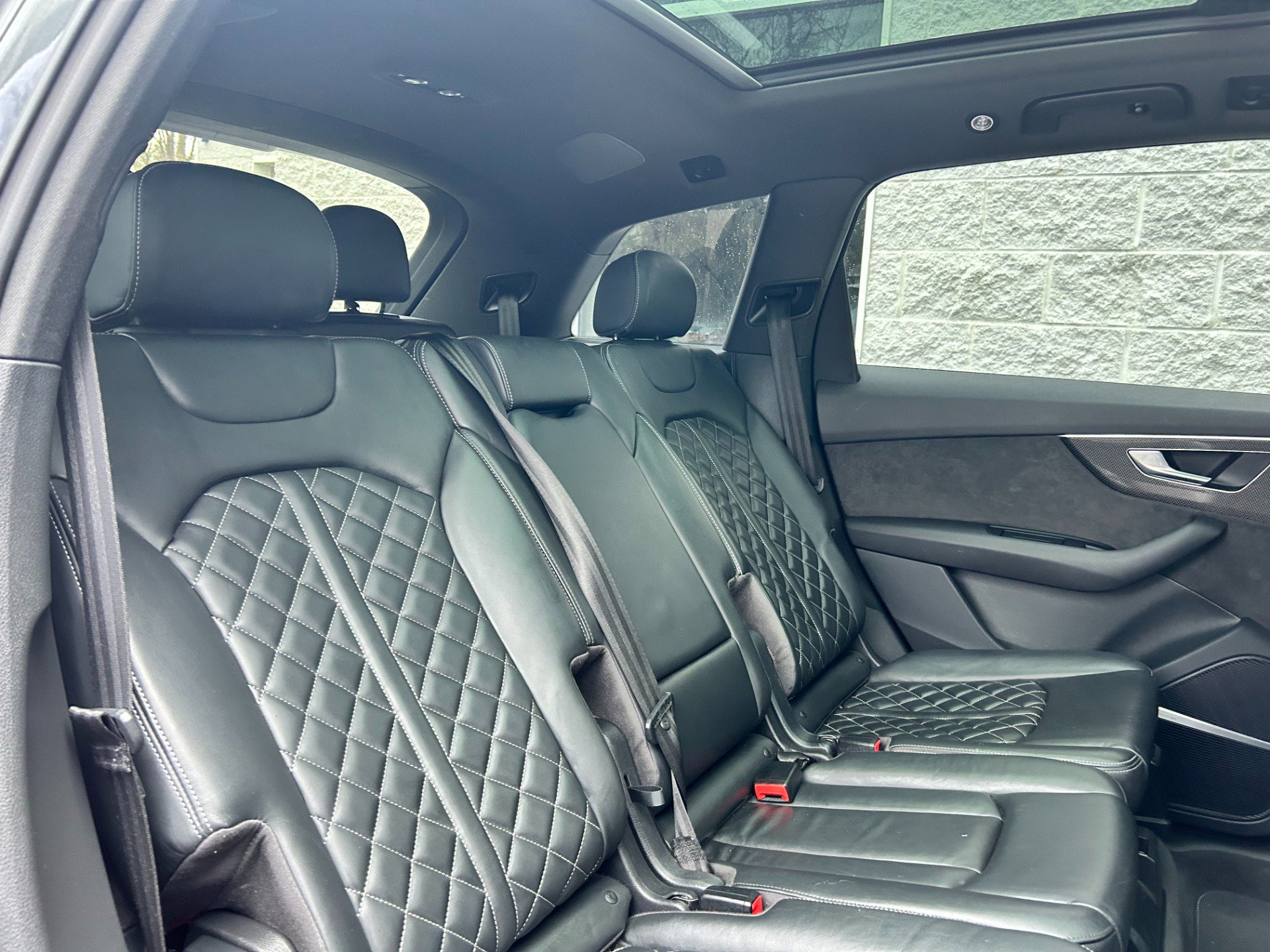 Used 2021 Audi SQ7 Premium Plus w/ Driver Assistance Package image 45