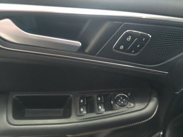 Used 2023 Ford Edge ST AWD/4WD image 19