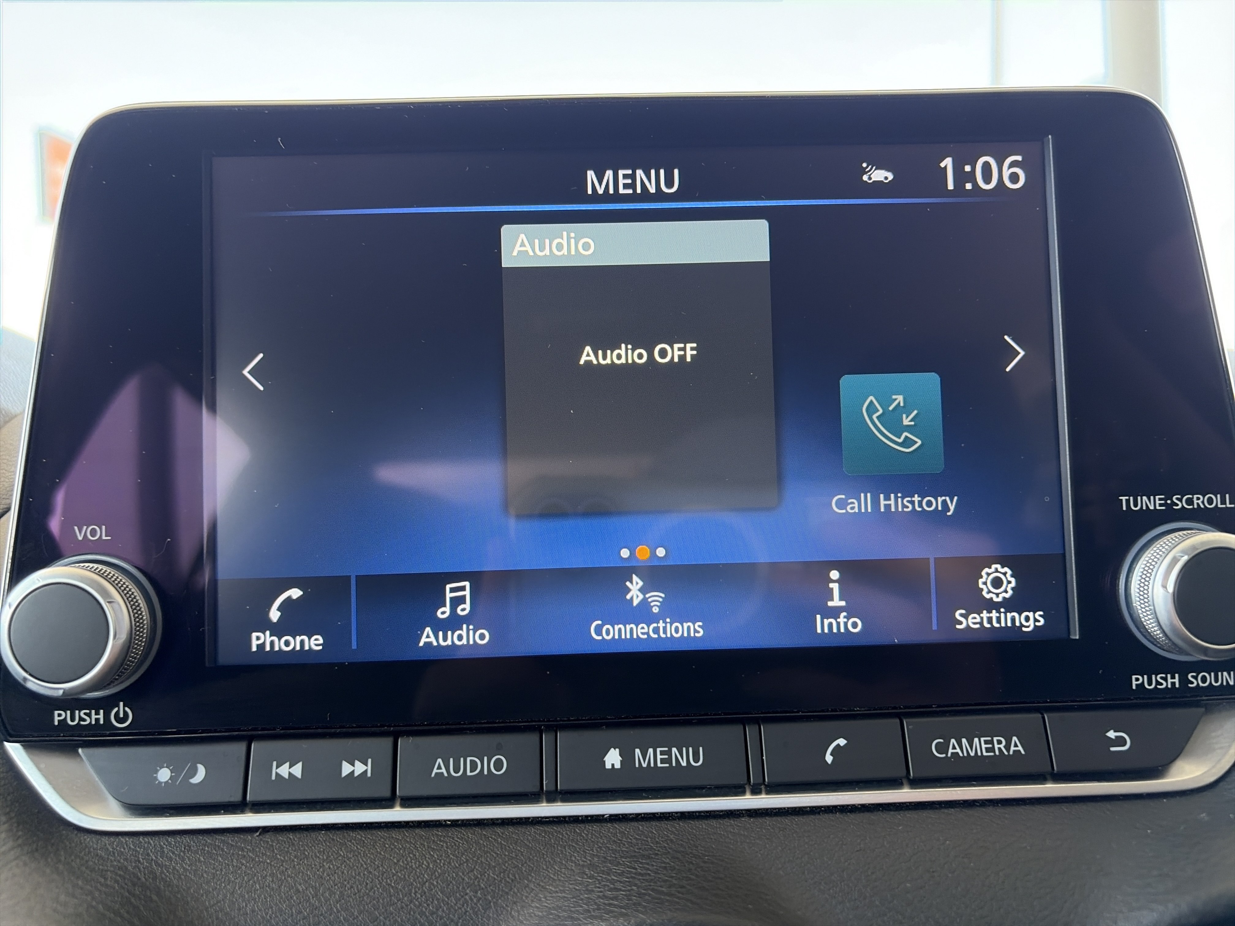 Used 2025 Nissan Sentra SV FWD image 18
