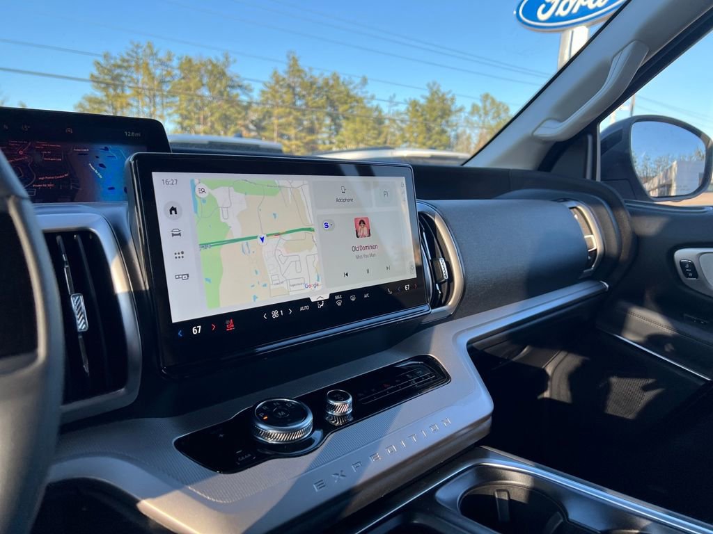 New 2026 Ford Expedition Max Active RWD image 15