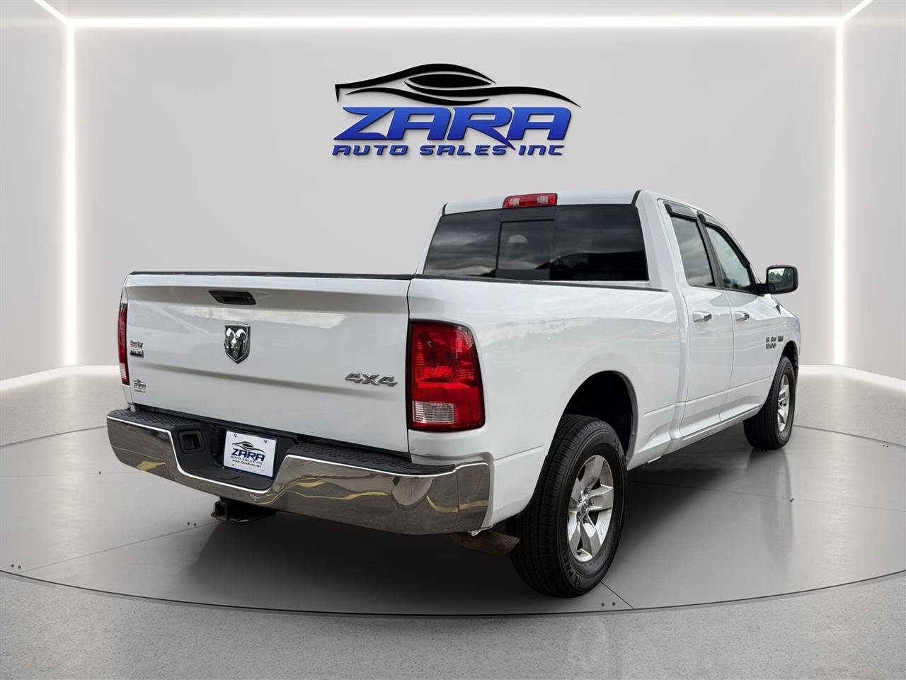 Used 2014 RAM 1500 Classic SLT AWD/4WD image 7