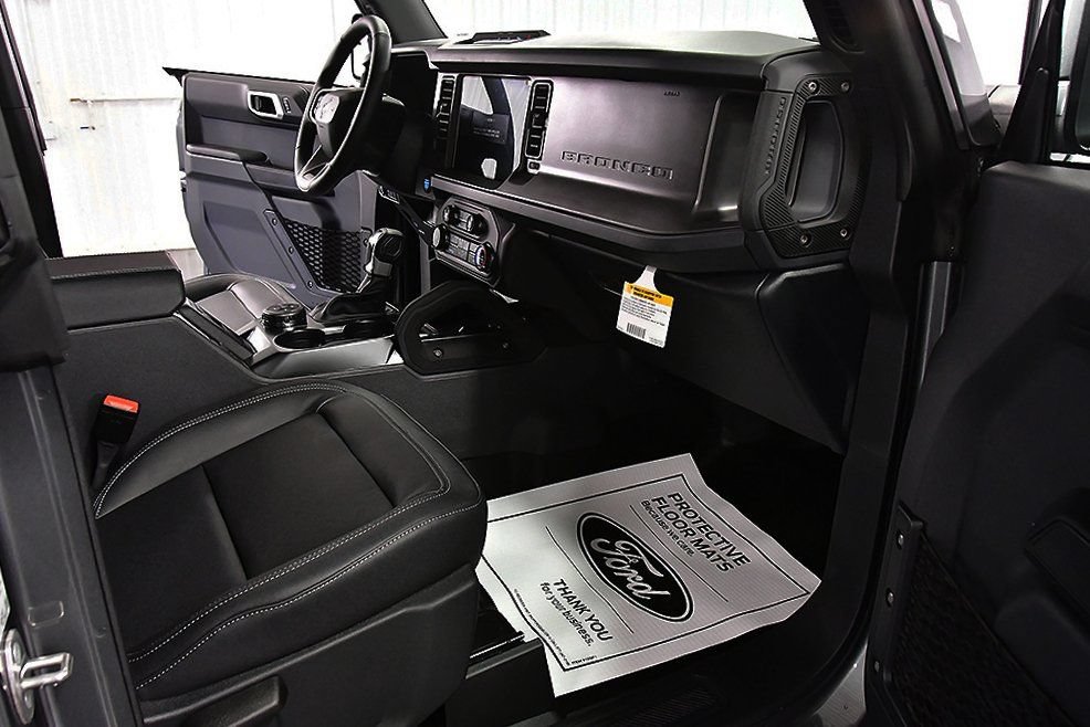 New 2025 Ford Bronco Big Bend w/ Black Diamond Package AWD/4WD image 28