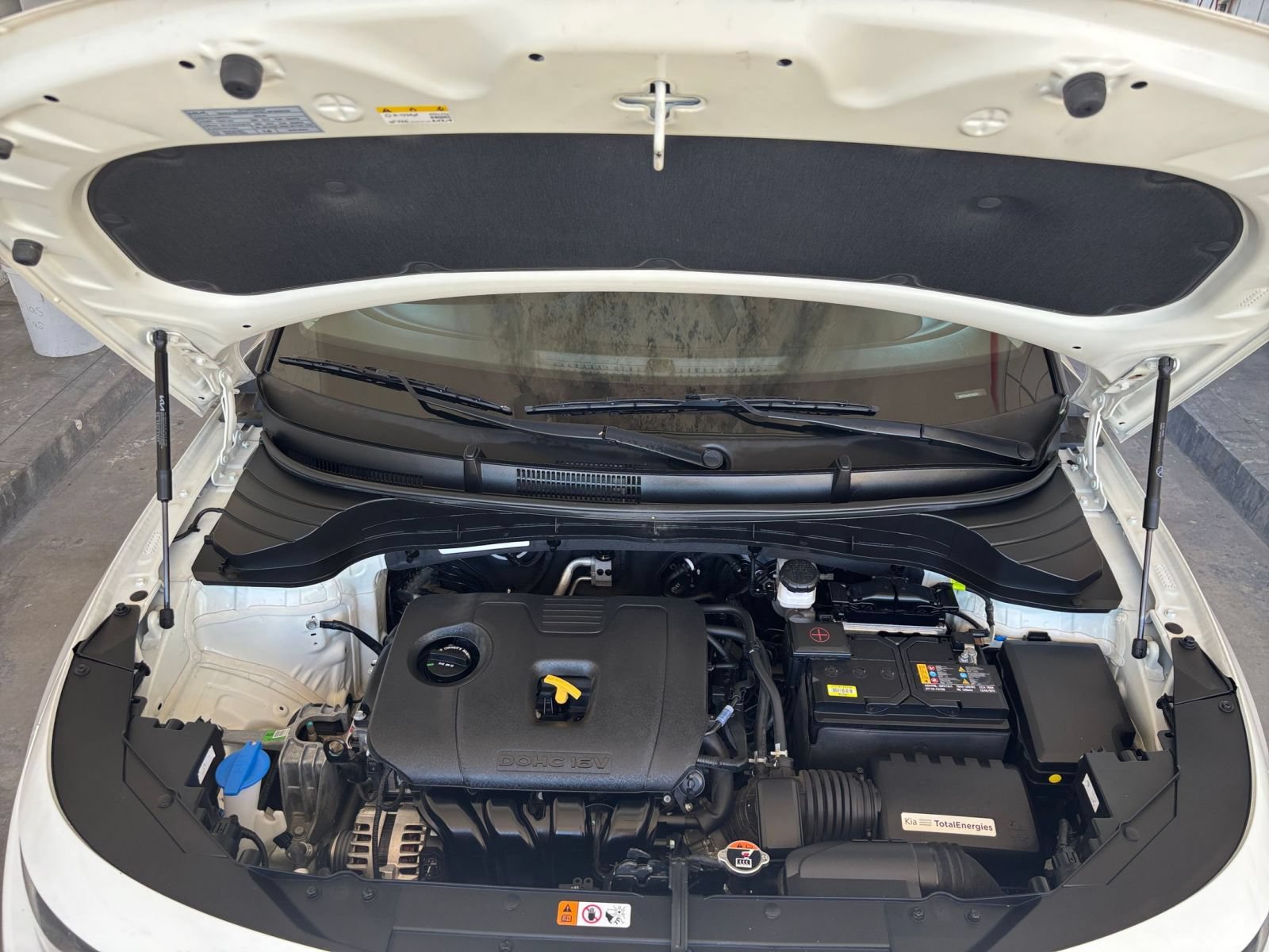 Used 2025 Kia Soul LX w/ LX Technology Package FWD image 29