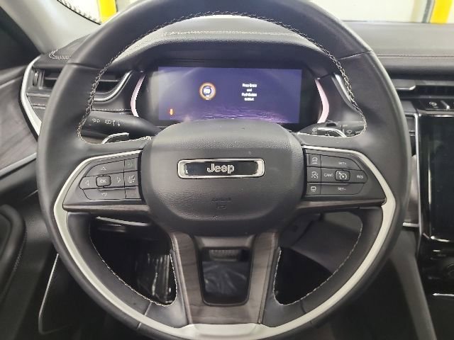 Used 2022 Jeep Grand Cherokee L Limited AWD/4WD image 29