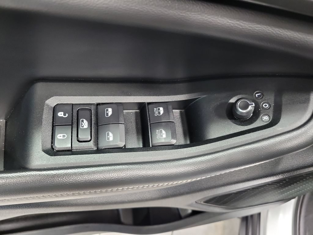 Used 2024 Jeep Grand Cherokee L Laredo AWD/4WD image 34