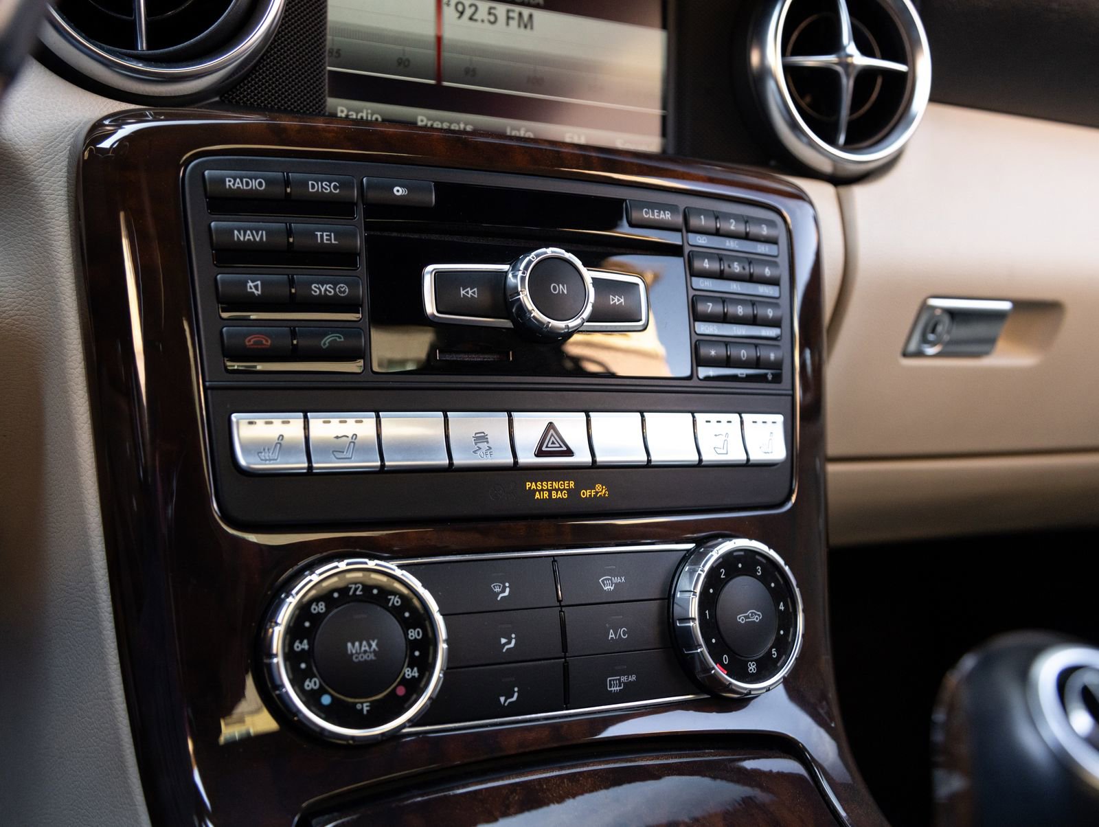Used 2013 Mercedes-Benz SLK 250 image 28