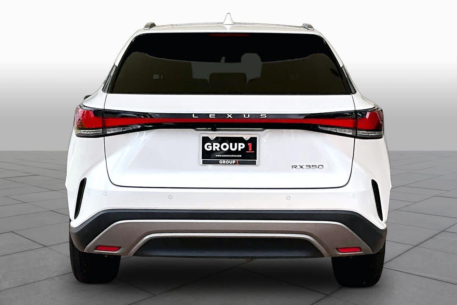 Used 2024 Lexus RX 350 Premium w/ Accessory Package (Z1) FWD image 5