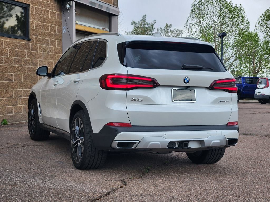 Used 2022 BMW X5 xDrive40i w/ Luxury Seating Package AWD/4WD image 5
