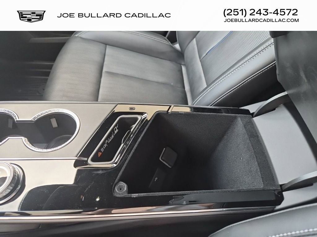 New 2026 Cadillac Lyriq Sport w/ LPO, Floor Liner Package AWD/4WD image 32