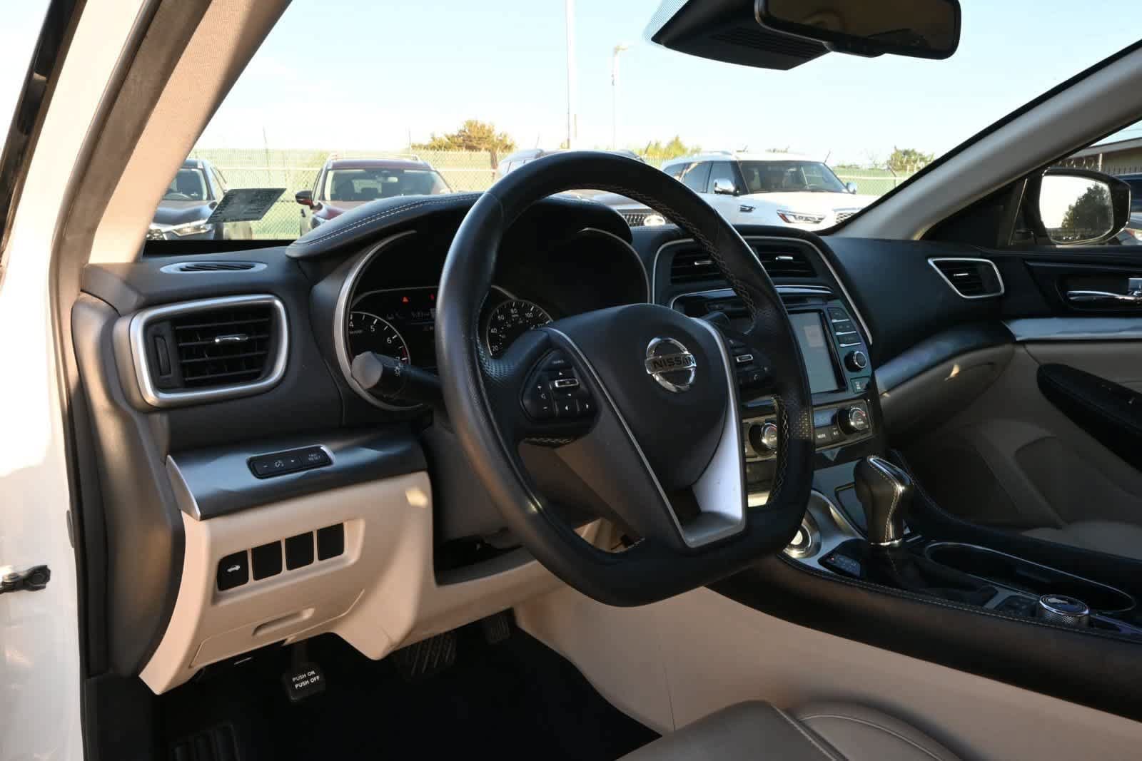 Used 2020 Nissan Maxima 3.5 SV w/ Floor Mat Group FWD image 15