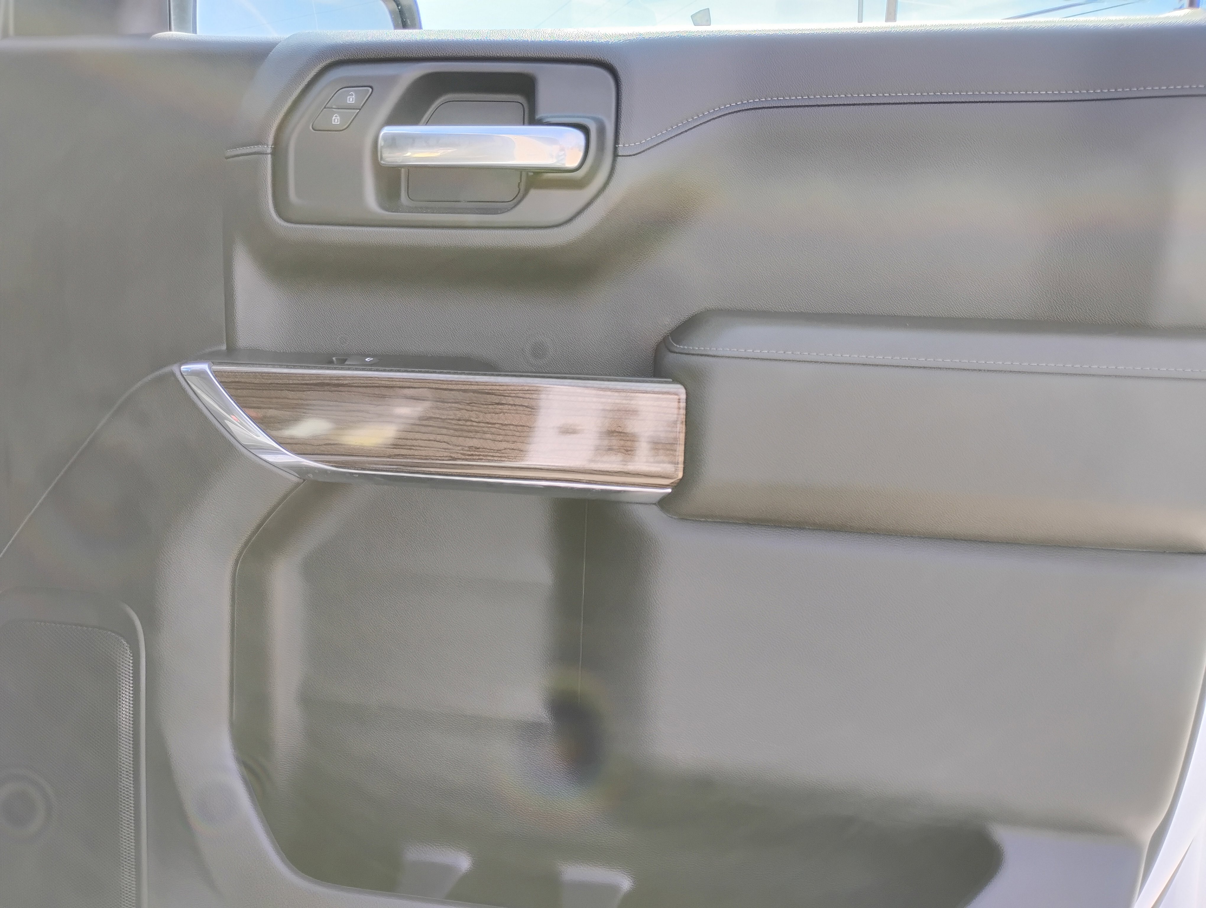 Used 2019 Chevrolet Silverado 1500 LT w/ All-Star Edition AWD/4WD image 18