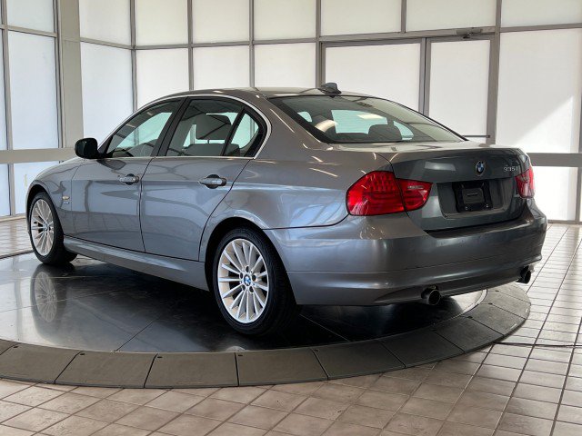 Used 2011 BMW 335i xDrive Sedan AWD/4WD image 5