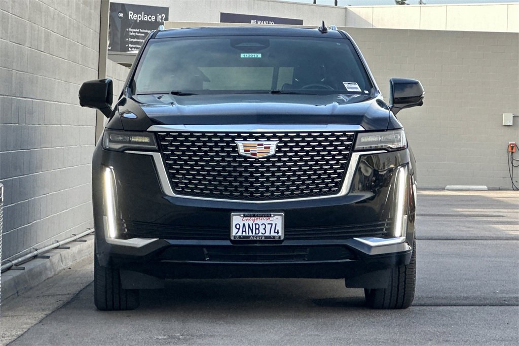 Used 2022 Cadillac Escalade Premium Luxury image 11