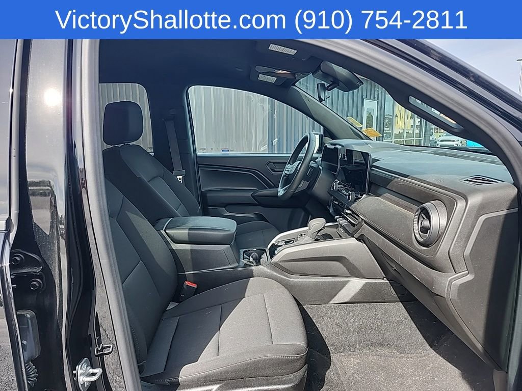 Used 2024 Chevrolet Colorado Trail Boss w/ Technology Package image 31