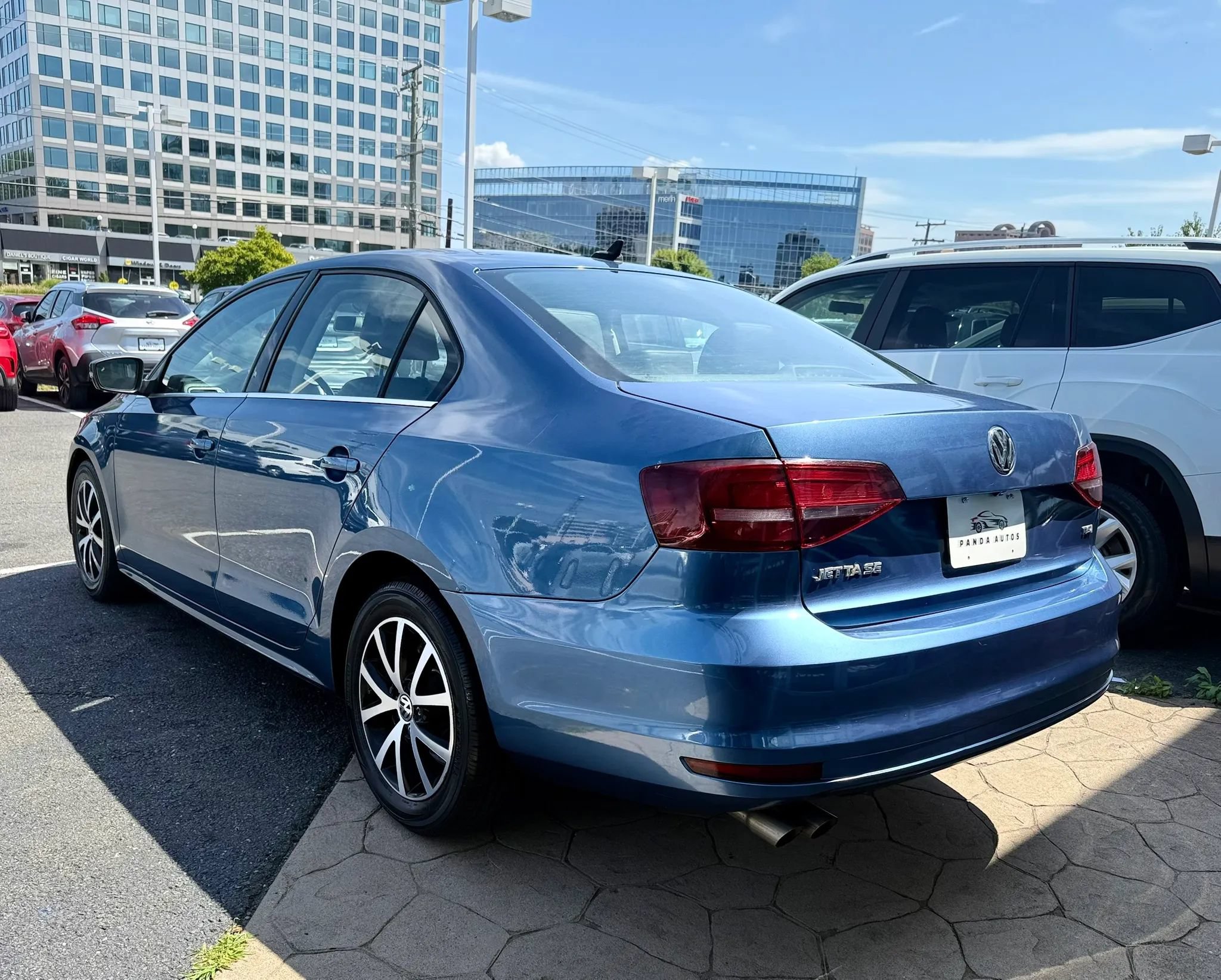 Used 2017 Volkswagen Jetta SE FWD image 5