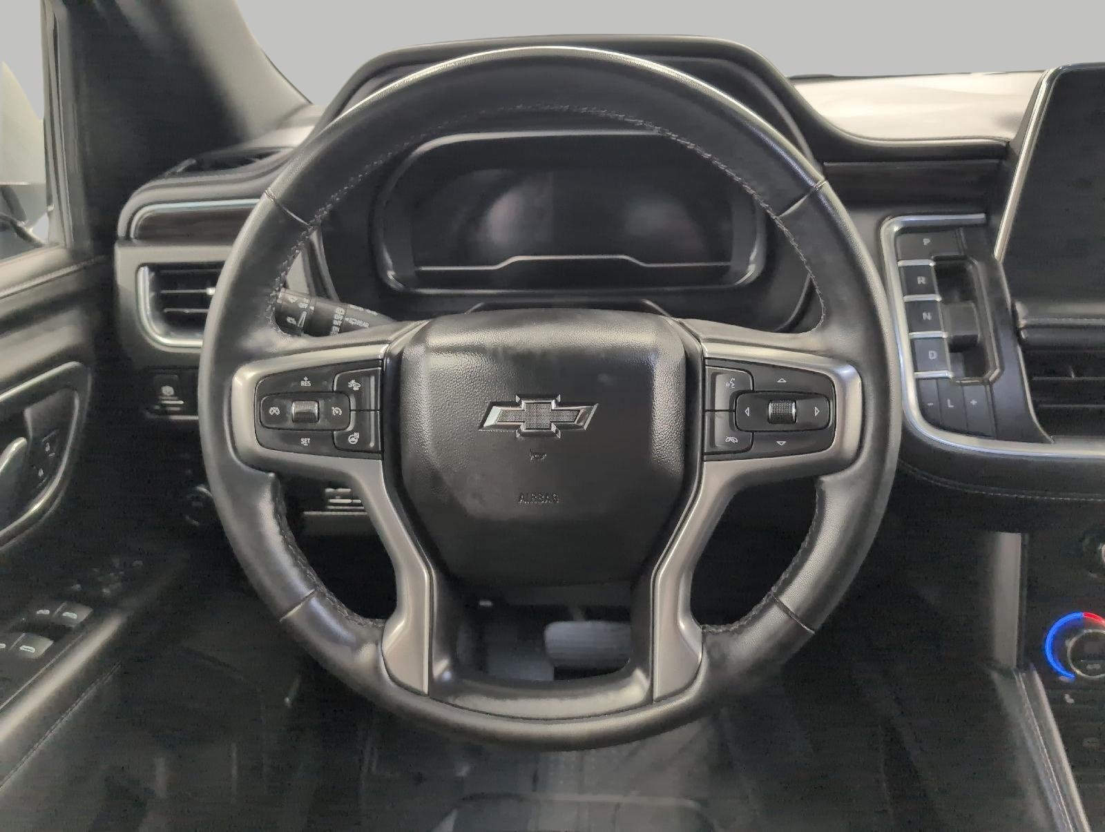 Used 2024 Chevrolet Tahoe Z71 w/ Luxury Package AWD/4WD image 7