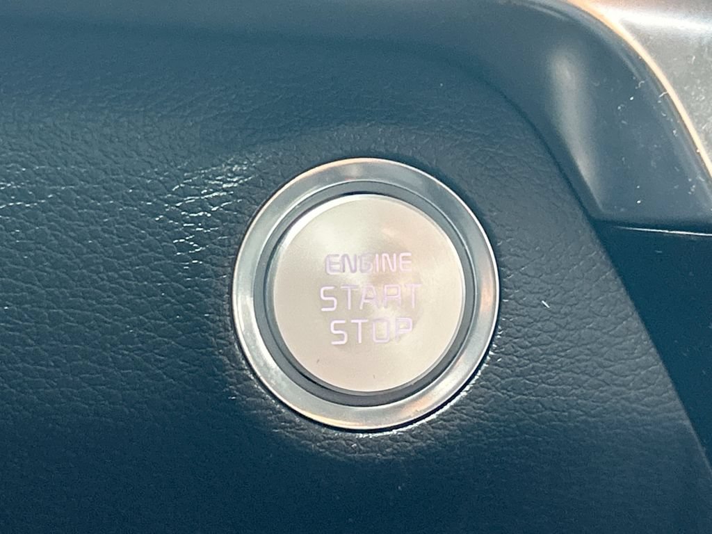 Used 2020 Kia Telluride SX w/ Towing Package FWD image 39