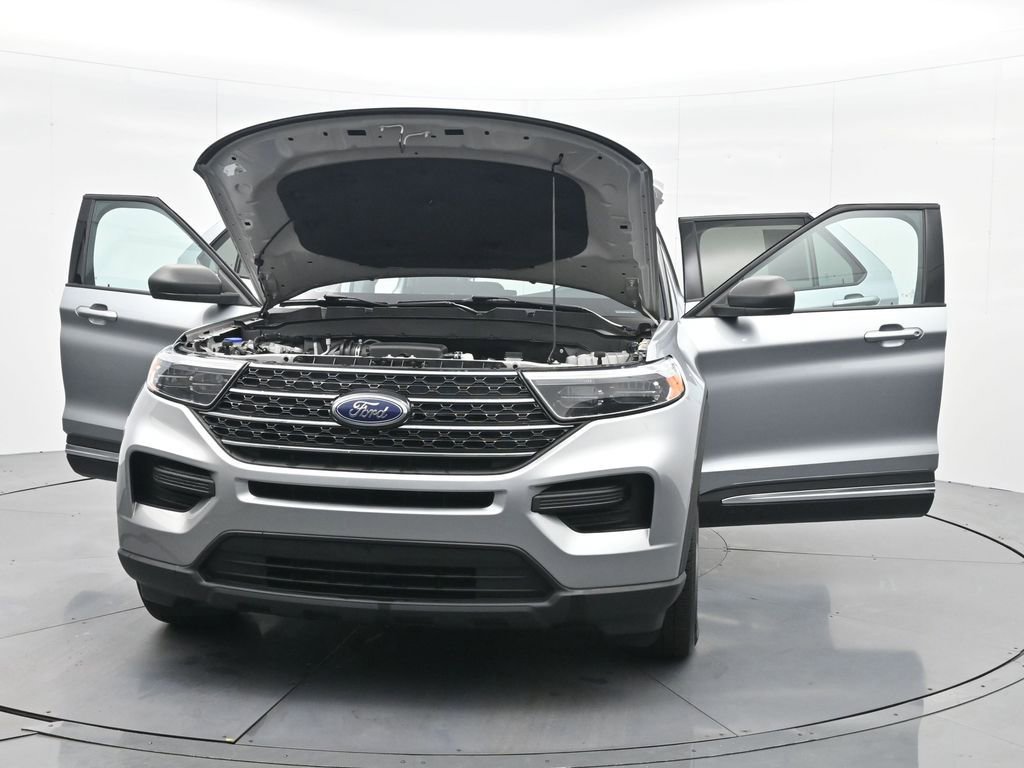 Used 2024 Ford Explorer XLT image 44
