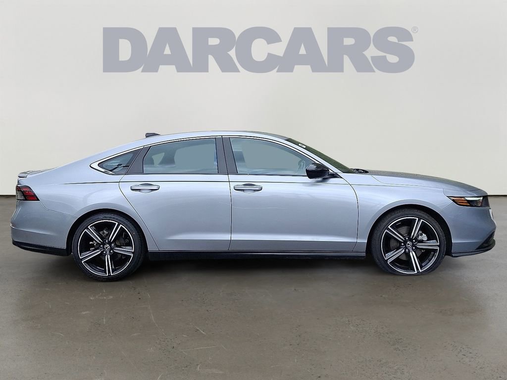 Used 2023 Honda Accord Sport image 7