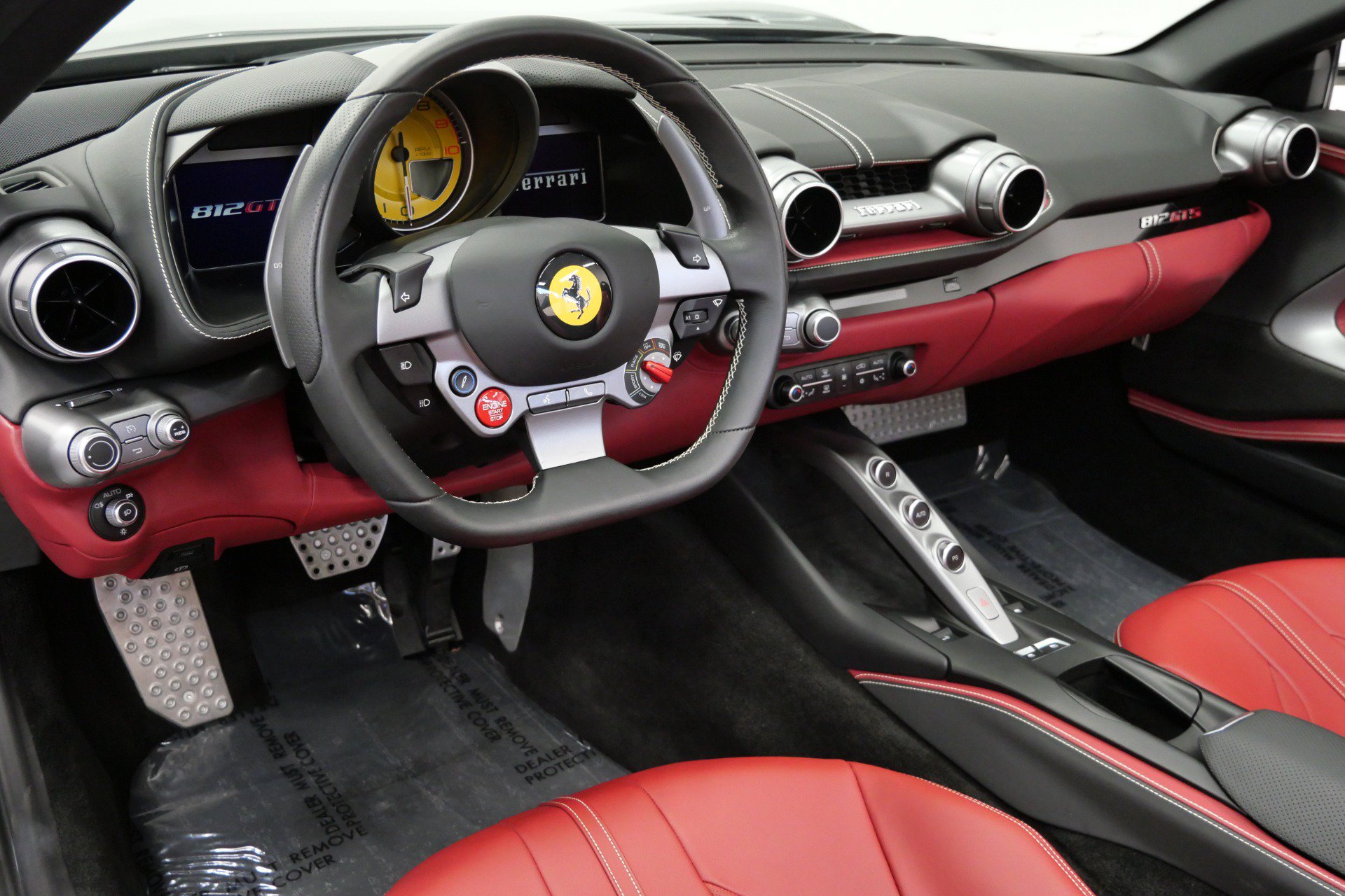 Used 2021 Ferrari 812 GTS RWD image 12